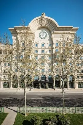 Courtyard by Marriott Baku - Dış Mekan