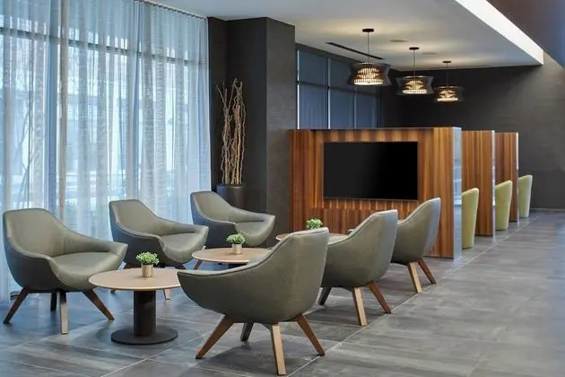 Courtyard by Marriott Baltimore Downtown/McHenry Row - Lobi