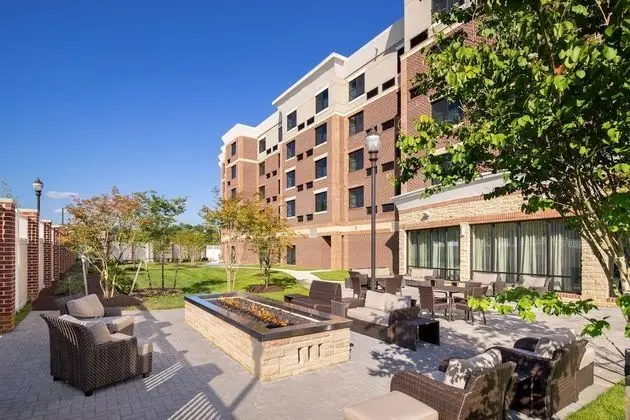 Courtyard by Marriott Bowie - Dış Mekan