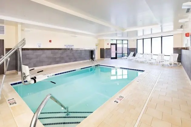 Courtyard by Marriott Bowie - Havuz