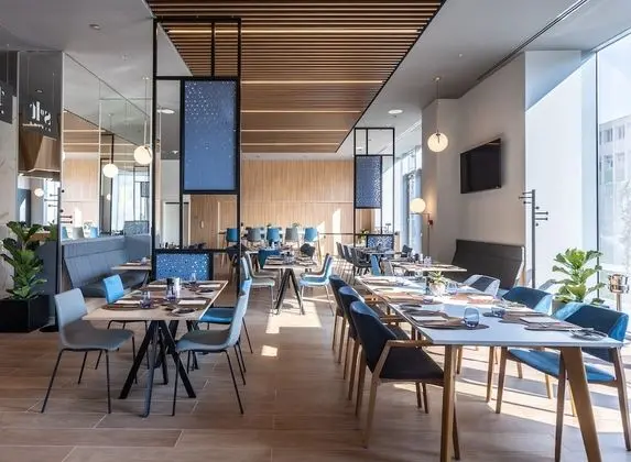 Courtyard by Marriott Bucharest Floreasca - Yerinde Yemek