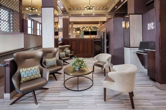 Courtyard by Marriott Cape Girardeau Downtown - Lobi