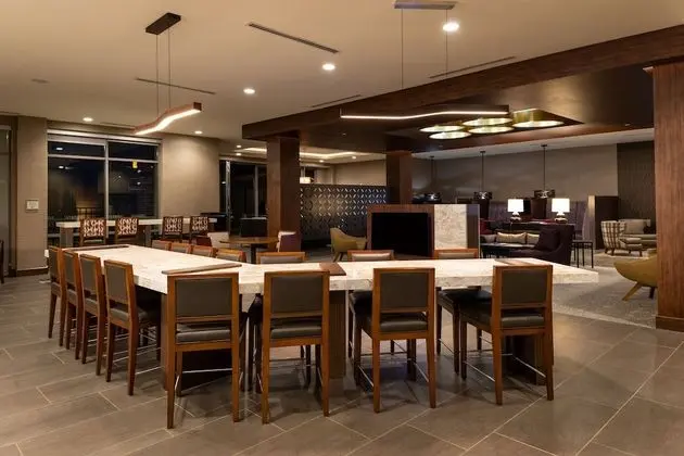 Courtyard by Marriott Charlotte Northlake - Yerinde Yemek