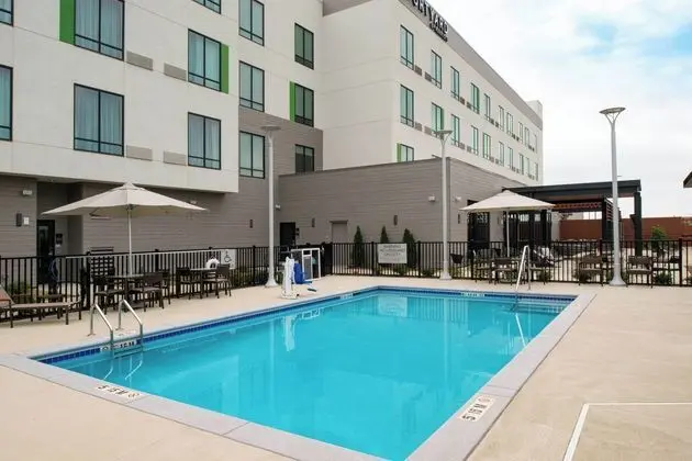 Courtyard by Marriott Charlotte Steele Creek - Havuz