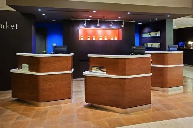 Courtyard by Marriott Chicago Midway Airport - Dış Mekan