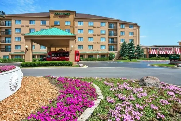 Courtyard by Marriott Chicago Midway Airport - Dış Mekan