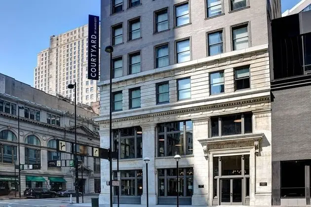 Courtyard by Marriott Cincinnati Downtown - Dış Mekan