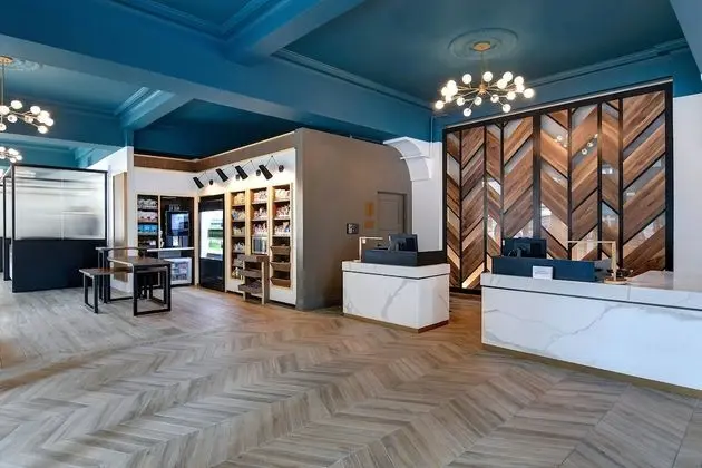 Courtyard by Marriott Cincinnati Downtown - Lobi