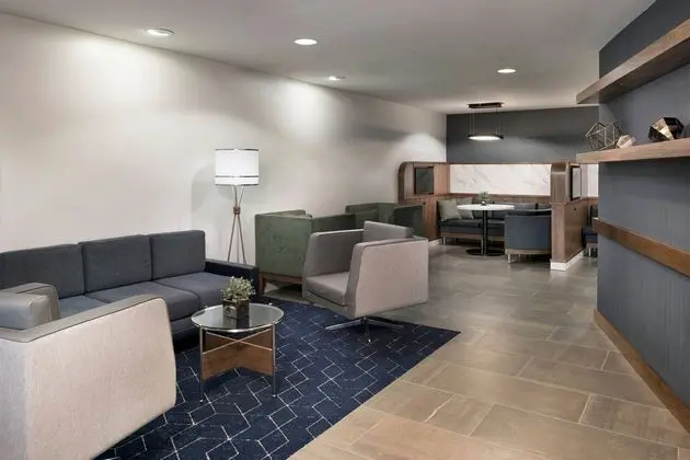 Courtyard by Marriott Collierville - Lobi