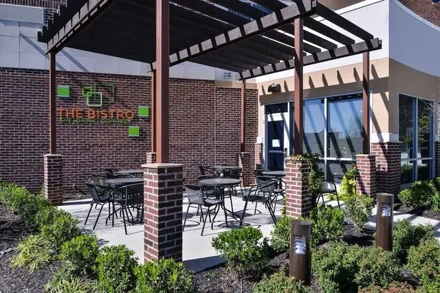 Courtyard by Marriott Columbus Grove City - Dış Mekan