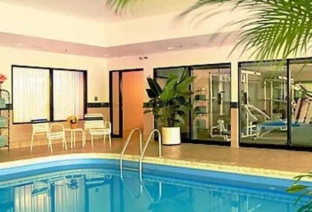 Courtyard By Marriott