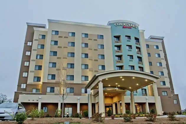 Courtyard Marriott Concord - Dış Mekan