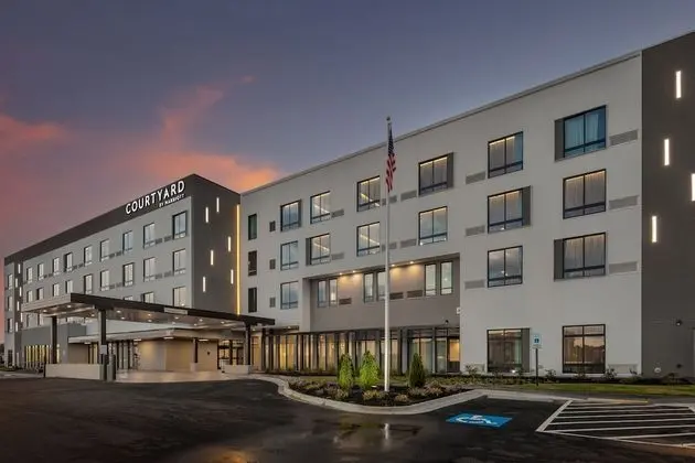 Courtyard by Marriott Conway - Dış Mekan