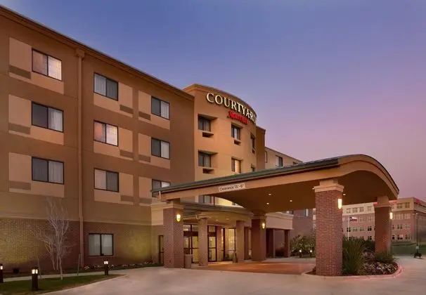Courtyard Marriott Denton