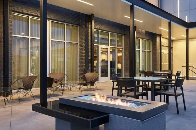 Courtyard by Marriott Denver Aurora - Dış Mekan