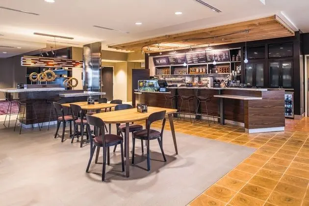 Courtyard by Marriott Detroit Farmington - Öne Çıkan Resim