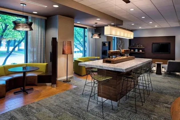 Courtyard by Marriott Downtown Grand Rapids - Yerinde Yemek