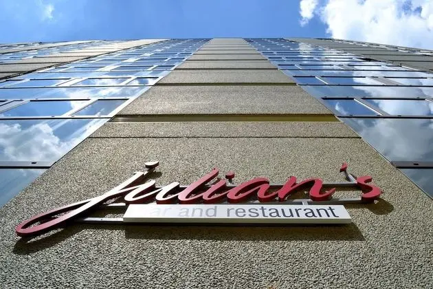 Courtyard by Marriott Düsseldorf Seestern - Dış Mekan