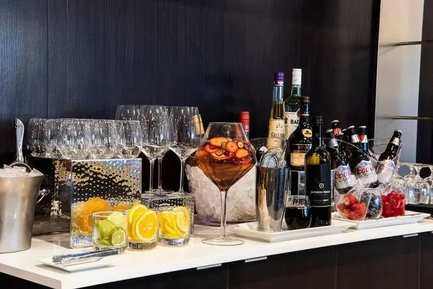 Courtyard by Marriott Edmonton West - Lobi