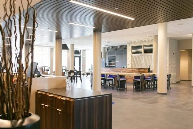 Courtyard by Marriott Elkhart - Lobi