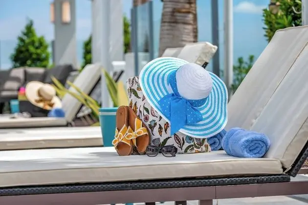 Courtyard by Marriott Fort Lauderdale Downtown - Havuz
