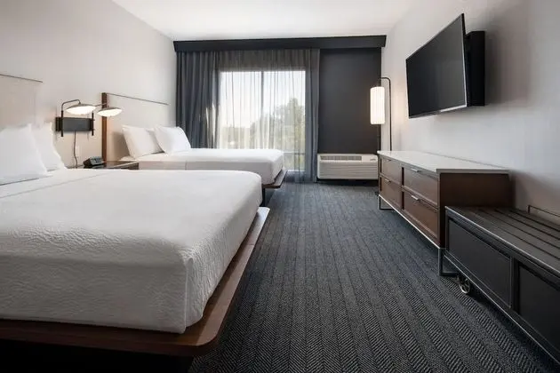 Courtyard by Marriott Fresno Clovis - Oda