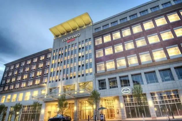 Courtyard by Marriott Greenville Downtown