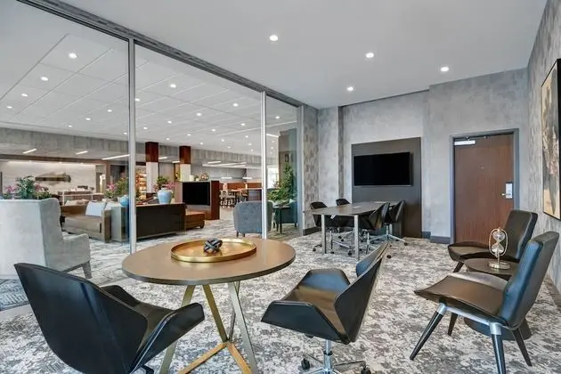 Courtyard by Marriott Hamilton - İş / Konferans