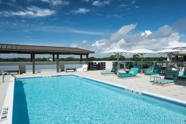 Courtyard by Marriott Hilton Head Island - Havuz