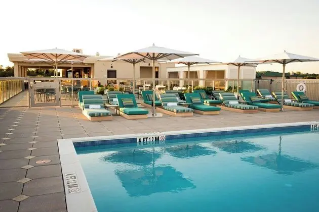 Courtyard by Marriott Hilton Head Island - Havuz