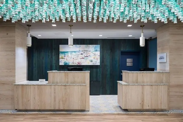 Courtyard by Marriott Hilton Head Island - Lobi