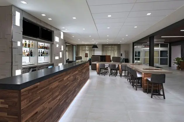 Courtyard by Marriott Jackson Madison - Yerinde Yemek