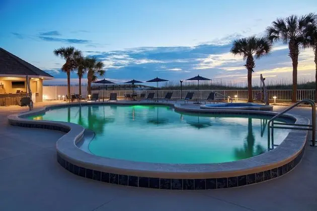 Courtyard by Marriott Jacksonville Beach Oceanfront - Havuz