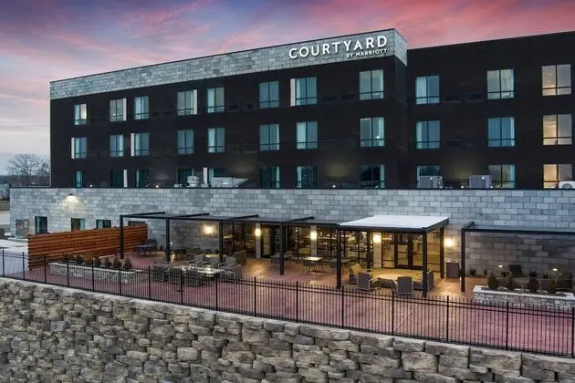 Courtyard by Marriott Jefferson City - Dış Mekan