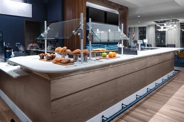 Courtyard by Marriott Jefferson City - Yerinde Yemek