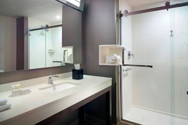 COURTYARD BY MARRIOTT LAGRANGE