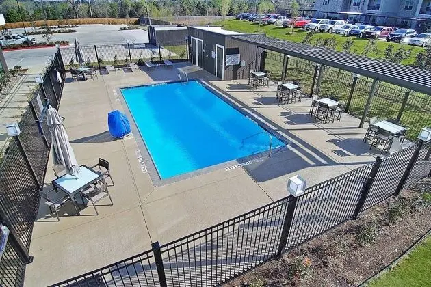 Courtyard by Marriott Longview North - Havuz