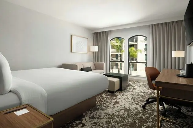 Courtyard by Marriott Los Angeles Pasadena/Old Tow - Havuz