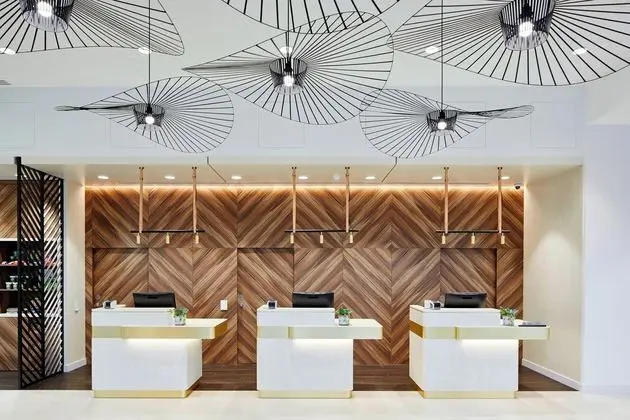 Courtyard by Marriott Luton Airport - Lobi