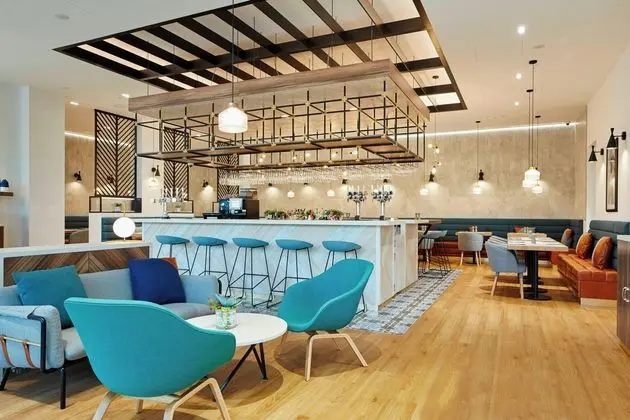 Courtyard by Marriott Luton Airport - Öne Çıkan Resim