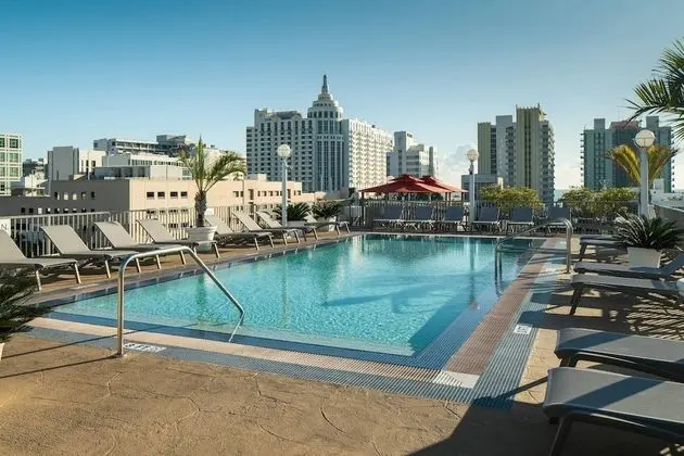 Courtyard by Marriott Miami Beach-South Beach - Havuz