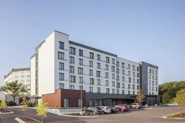 Courtyard by Marriott Minneapolis West - Dış Mekan