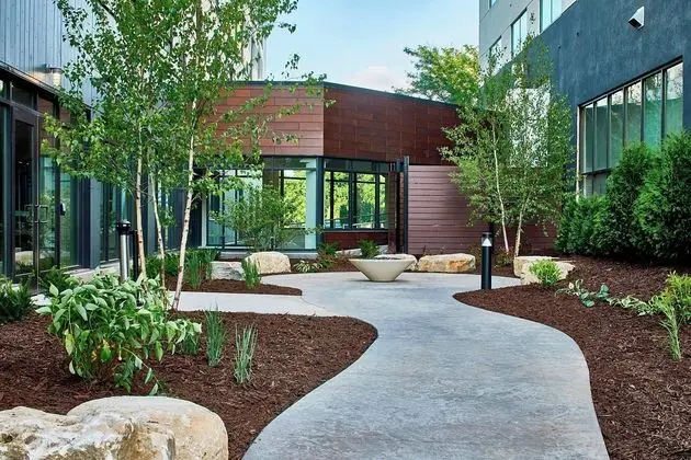 Courtyard by Marriott Minneapolis West - Dış Mekan