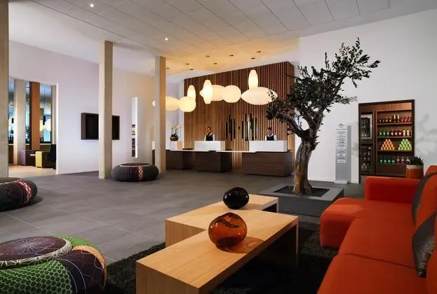 Courtyard By Marriott Montpellier - Lobi