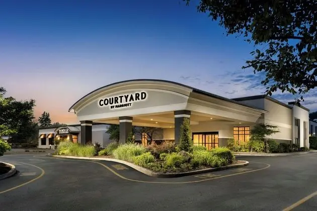 Courtyard by Marriott Montvale - Dış Mekan