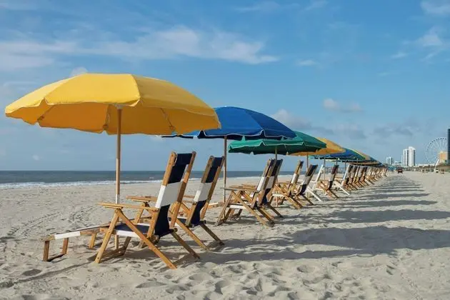Courtyard by Marriott Myrtle Beach Oceanfront - Plaj