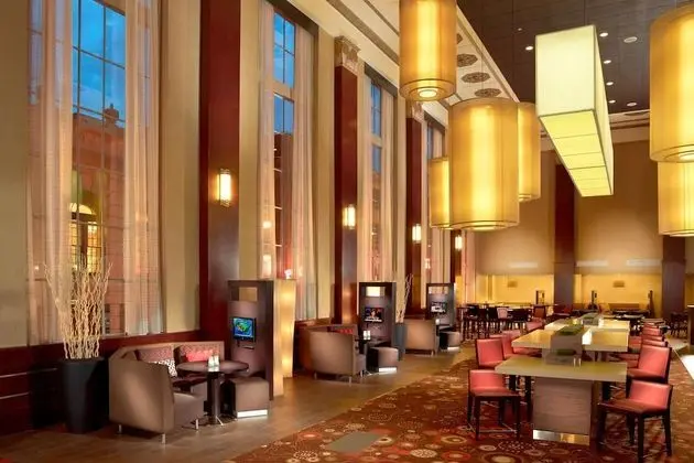 Courtyard By Marriott Nashville Downtown - Dış Mekan