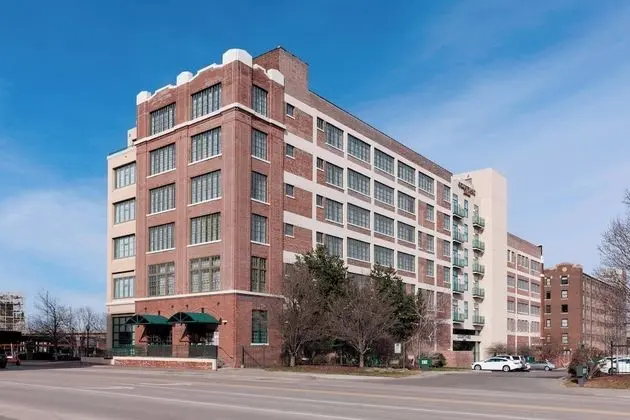 Courtyard by Marriott Omaha Downtown - Dış Mekan