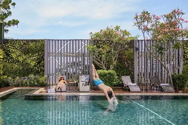 Courtyard by Marriott Penang - Havuz