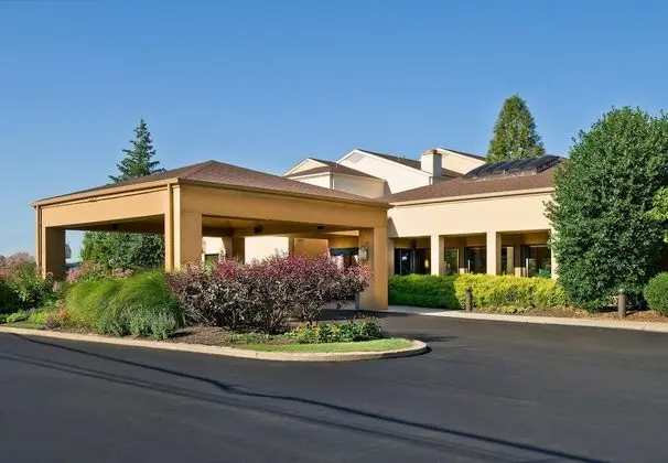 Courtyard by Marriott Philadelphia Willow Grove - Dış Mekan
